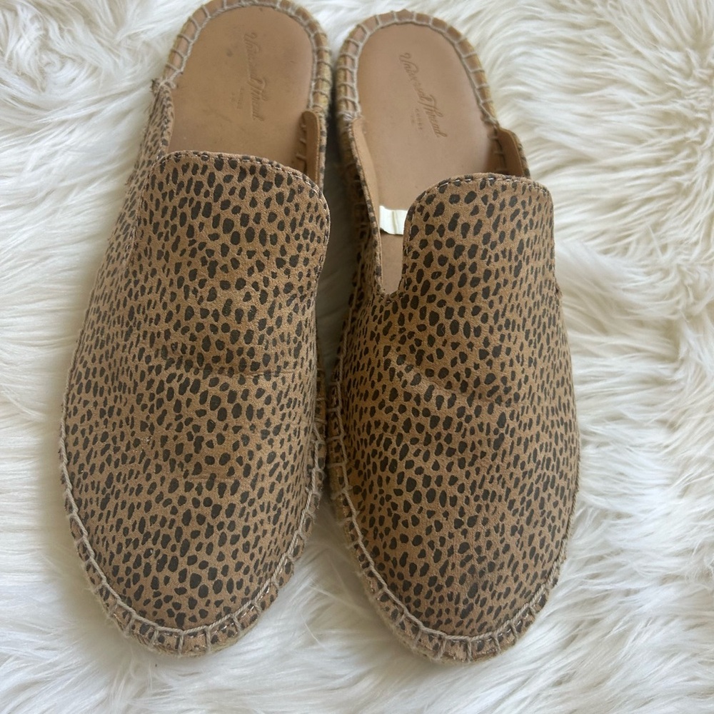 Universal Thread shoes - Picture 4 of 7
